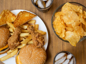 SOUTHERN FRIED CHICKEN BURGER & CHIPS